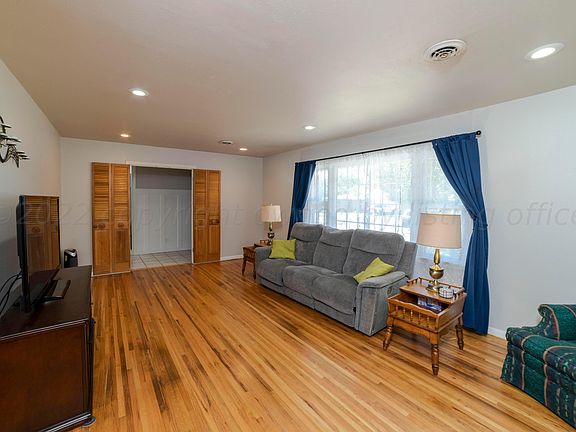 4th image of 2236 Aspen Dr