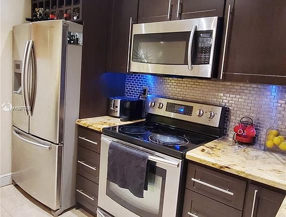 5th image of 10447 SW 108th Ave #176