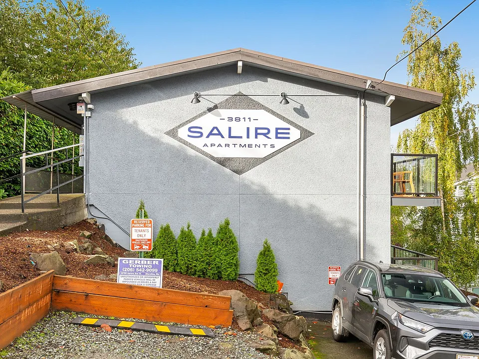 Salire Apartments