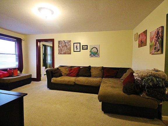 3rd image of 318 N 12th St