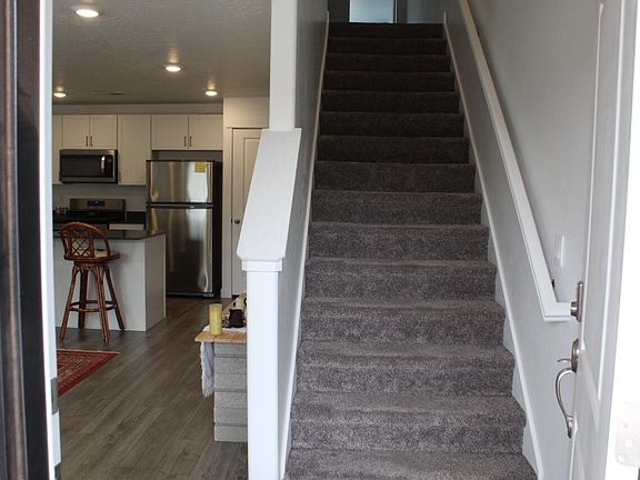 3rd image of 3350 E Elkhorn Ln #2036