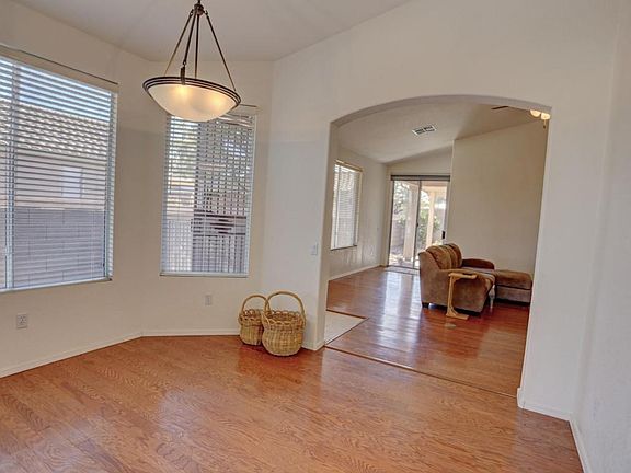 4th image of 8003 W Greensleeves Way