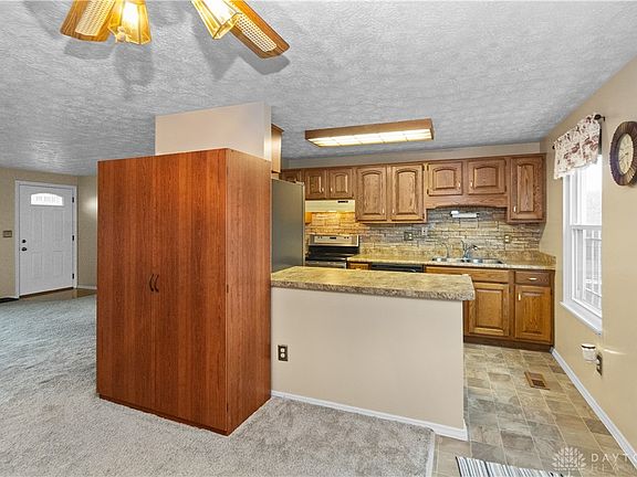 4th image of 6105 Little Creek Ct