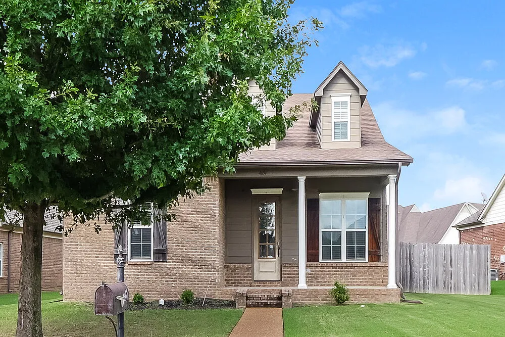 4 bed, 3.0 bath, 1961 sqft, $2,180 — Photo 1