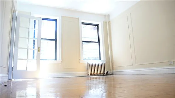 Rented by R New York | media 22