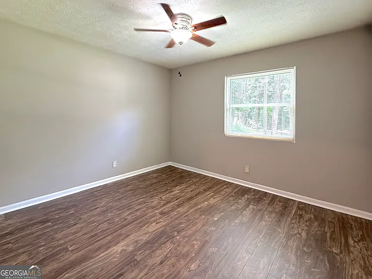 813 Post Oak Cir — Photo 16