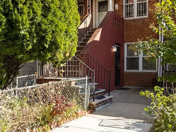 95 E 37th St, Brooklyn, NY 11203