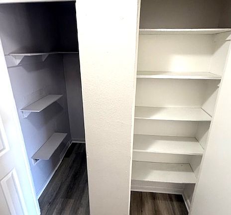 5th image of 2216-2232 Dayton St #2228