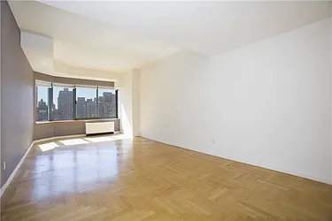 Rented by Sumitomo Real Estate Sales