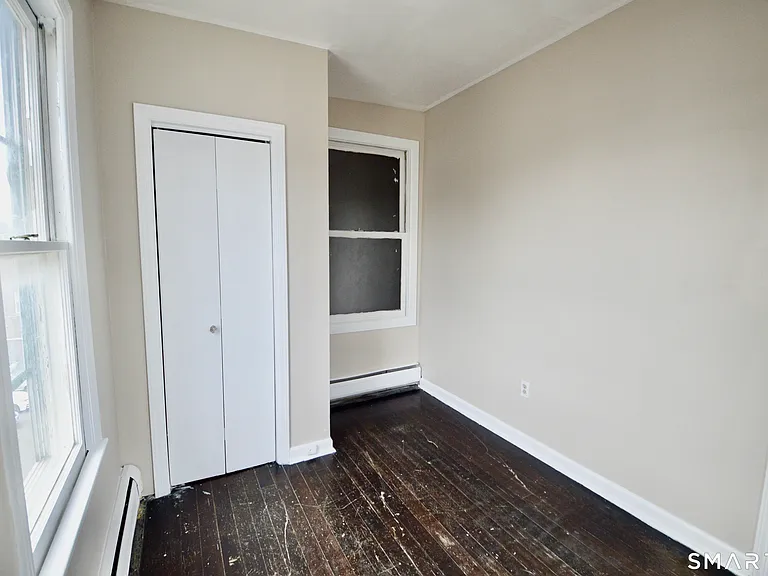 2343 Barnum Ave #B — Photo 13