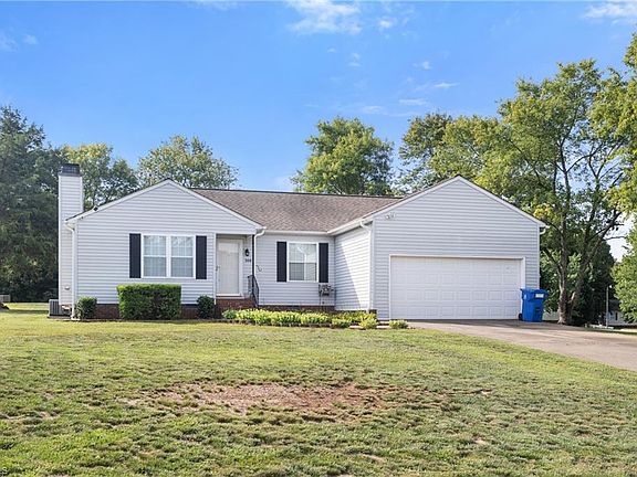 2nd image of 300 Prince Haven Ct