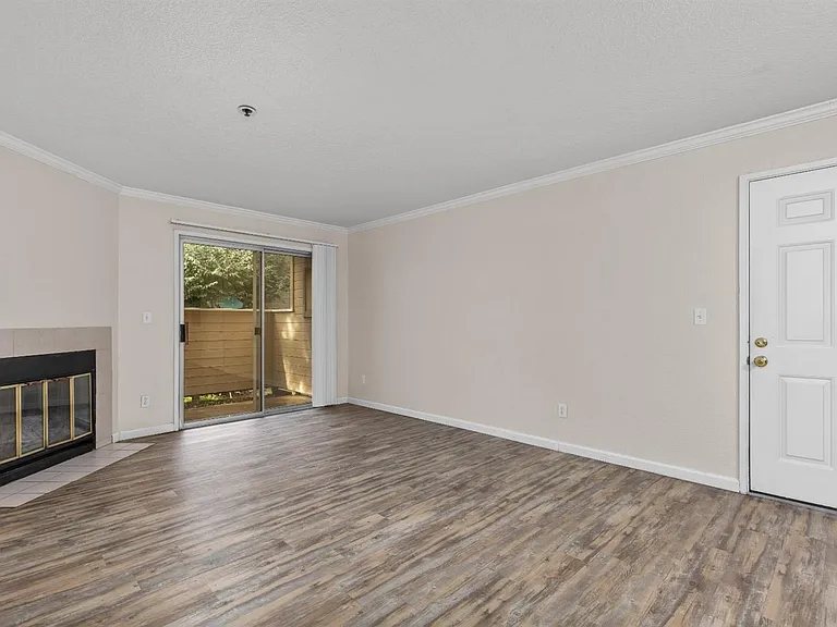 1019 Dornajo Way #149 — Photo 3