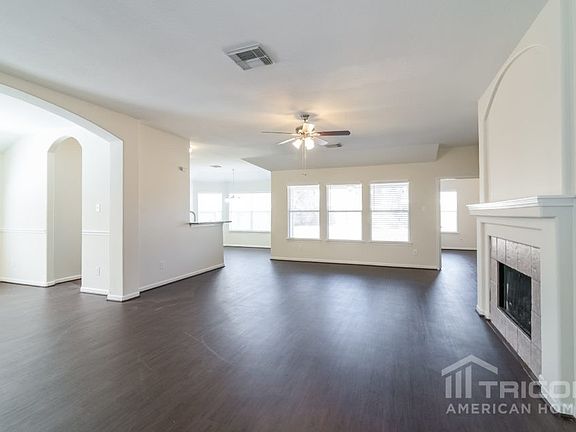 3rd image of 8126 Cove Timbers Ln