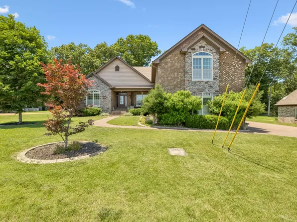 818 Tall Oak Trl, Mount Juliet, TN 37122