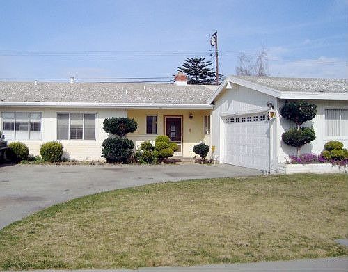 1st image of 521 Hazelwood Dr