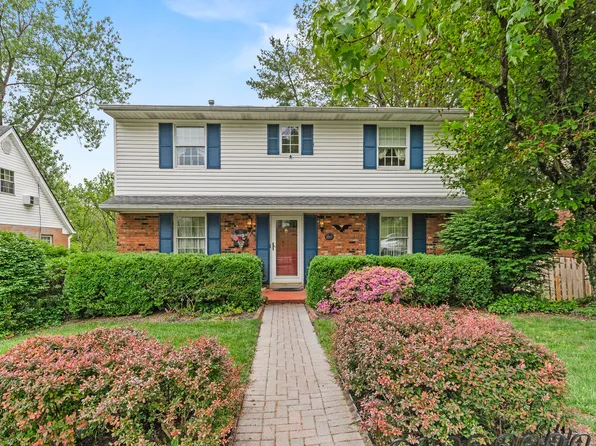 228 Bluegrass Ave, Southgate, KY 41071