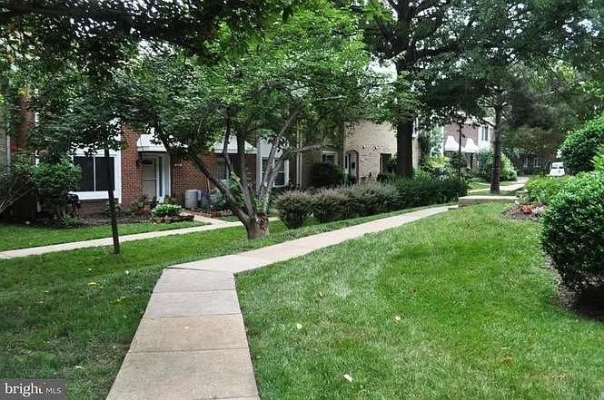 3850 Persimmon Cir — Photo 14