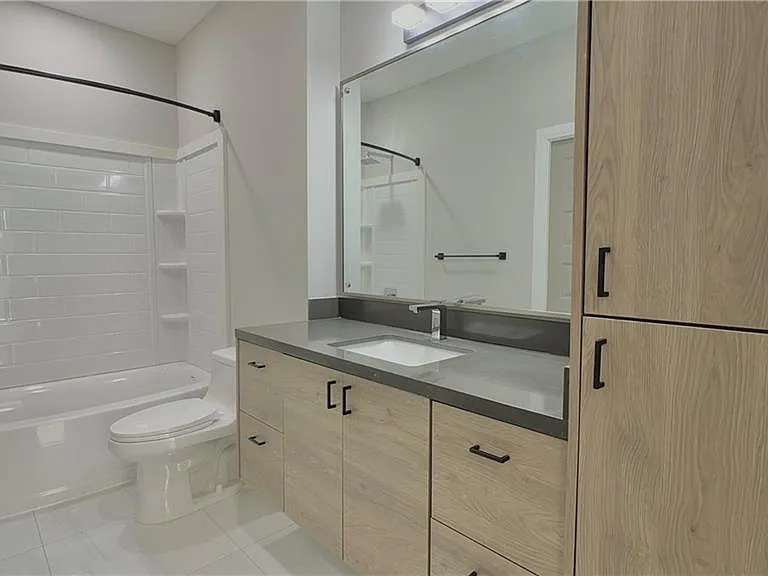 5605 Northwestern Ave #4 — Photo 18