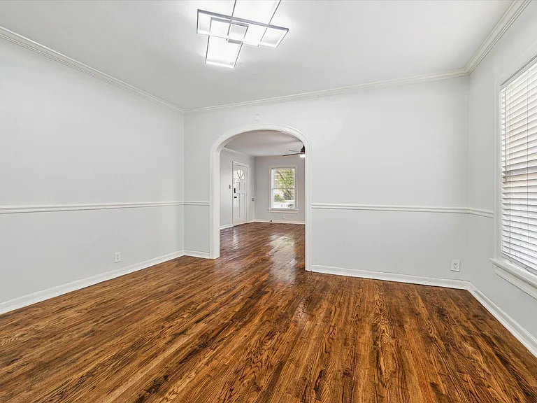 1745 Lexington St — Photo 10