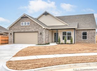 10712 S 280th East Ave, Coweta, OK 74429