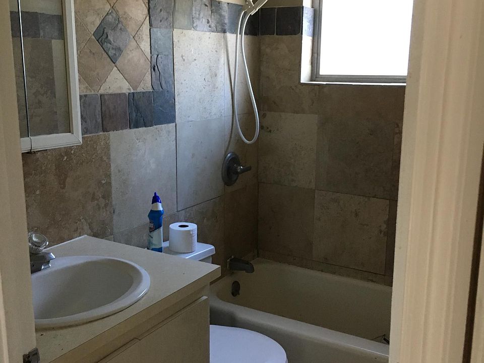 2nd image of 5353 Tangerine Dr