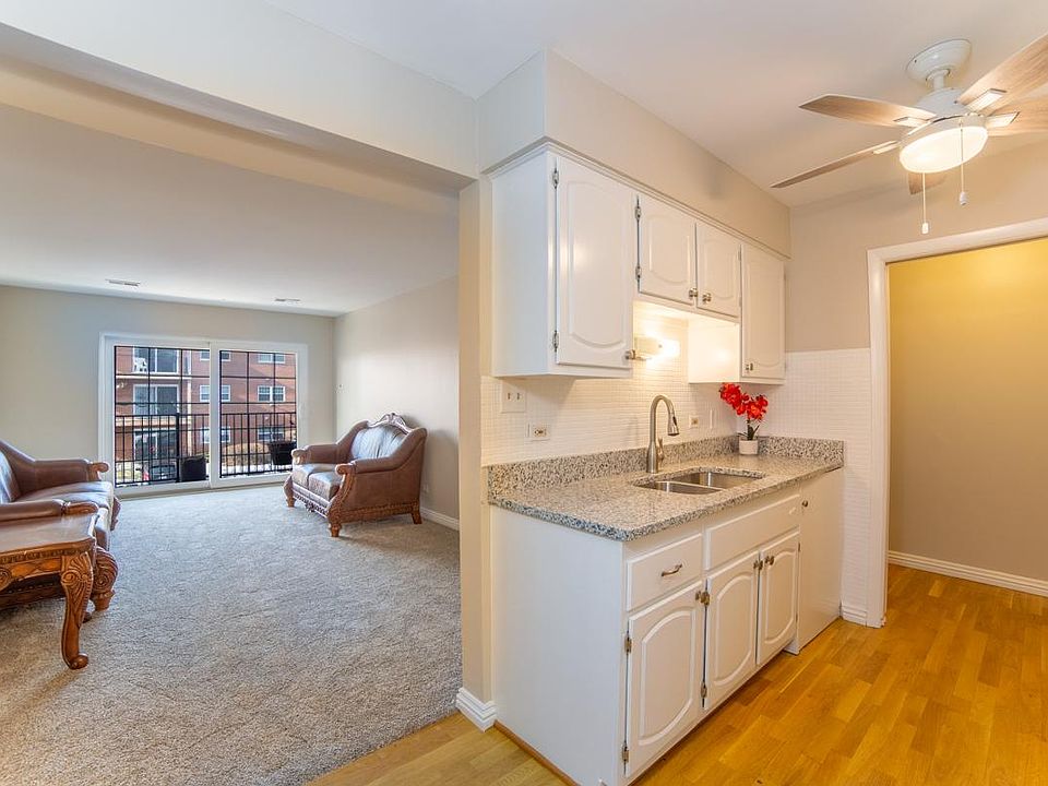 1st image of 6101 W 94th St APT B4