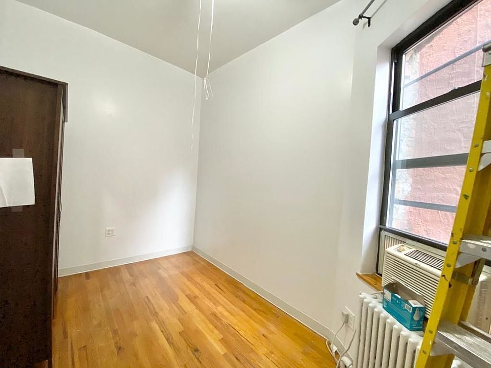 2nd image of 97 Allen St #15A