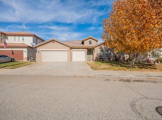 4307 Club Vista Dr, Palmdale, CA 93551