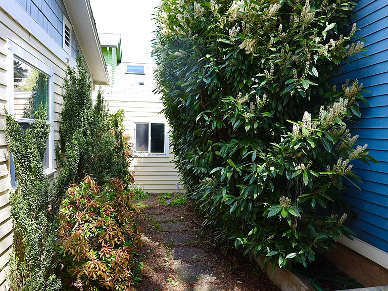 712 SE 42nd Ave — Photo 30
