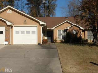 7107 Woodridge Ln, Union City, GA 30291