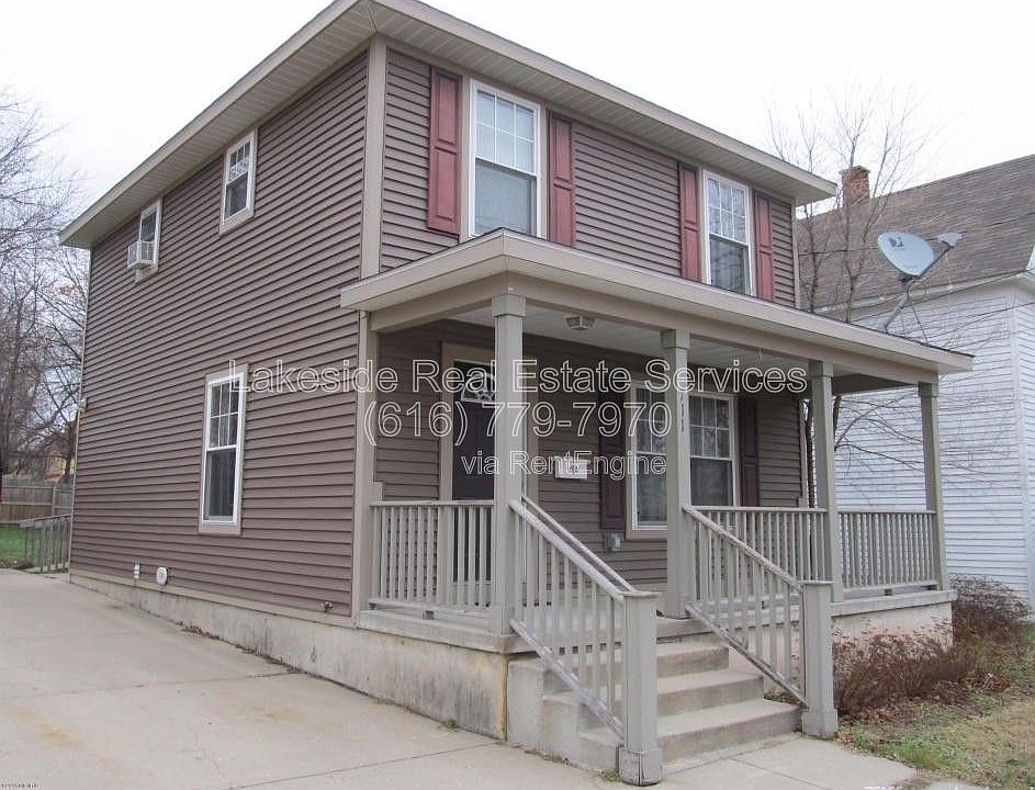 1st image of 711 Logan St SE