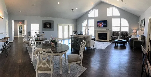 Charleston Pines Apartment Homes — Photo 11