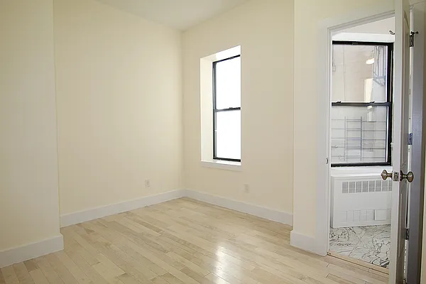 Rented by Compass | media 9