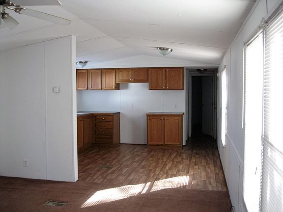 3rd image of 44 Concord Dr