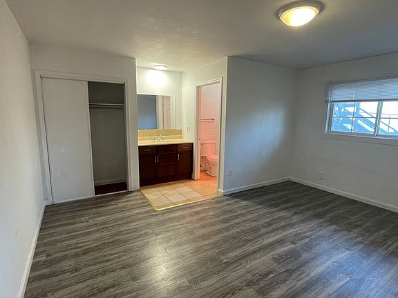 3rd image of 14531 Lakeshore Dr #1
