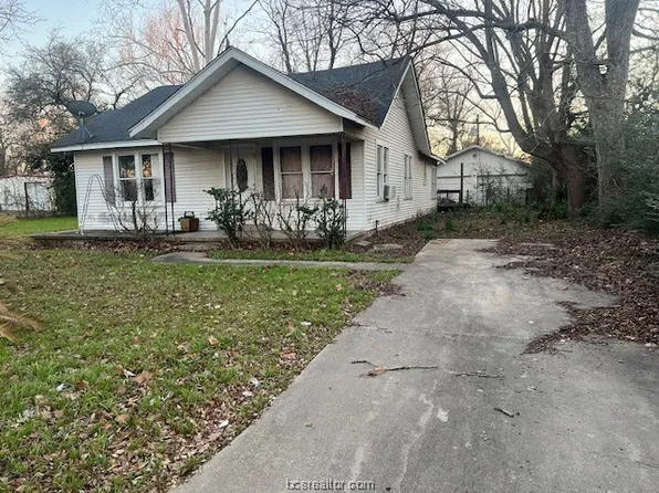 2 Willow Dr, Hearne, TX 77859