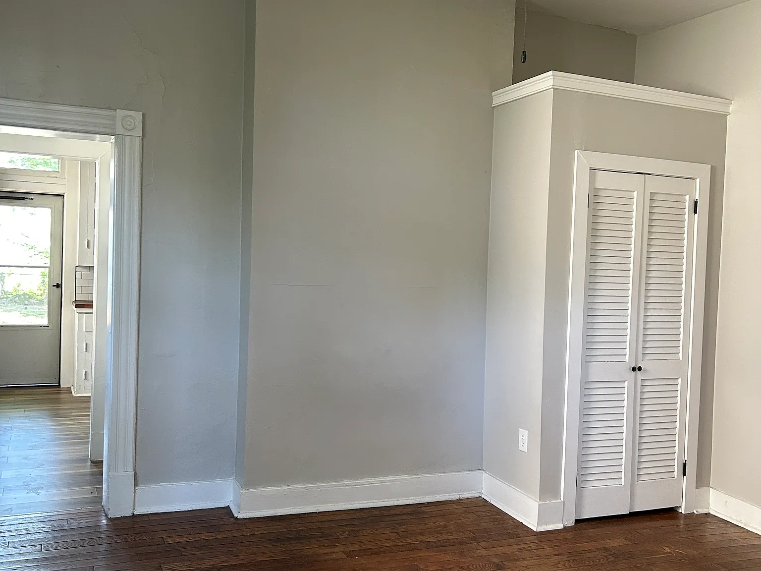 Studio, $1,025 — Photo 2