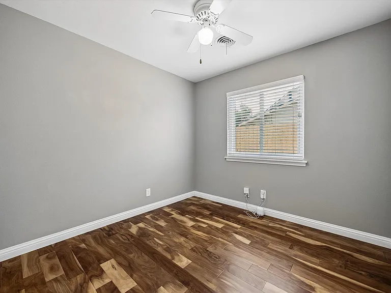1902 Wooten Dr — Photo 17