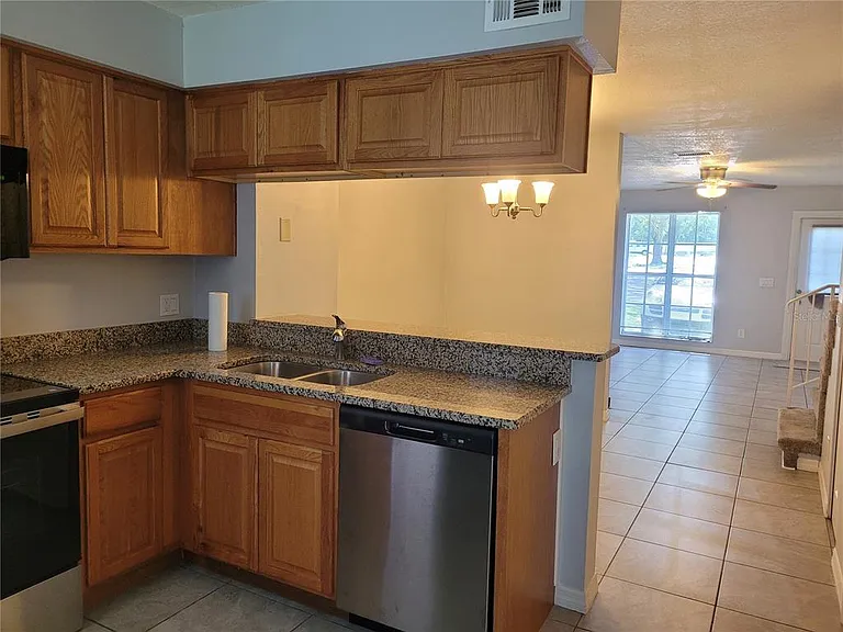 11301 Grandville Dr — Photo 10