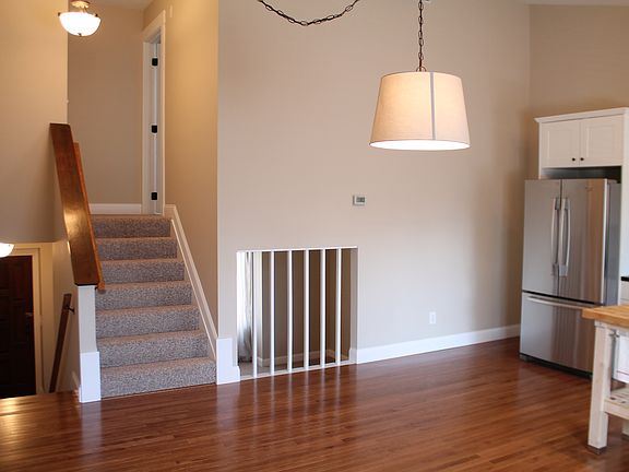 3rd image of 427 E North St #1