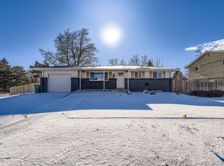 952 S Garland Way, Lakewood, CO 80226