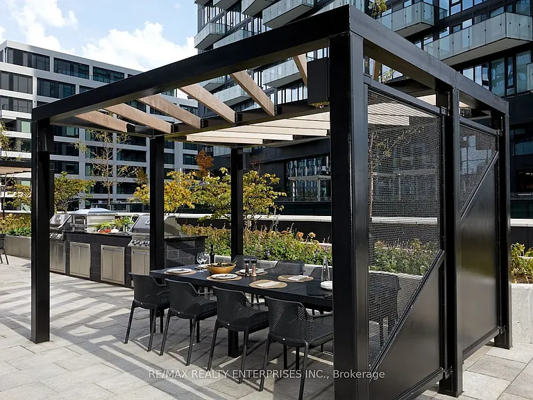 470 Front St W #2306 — Photo 38