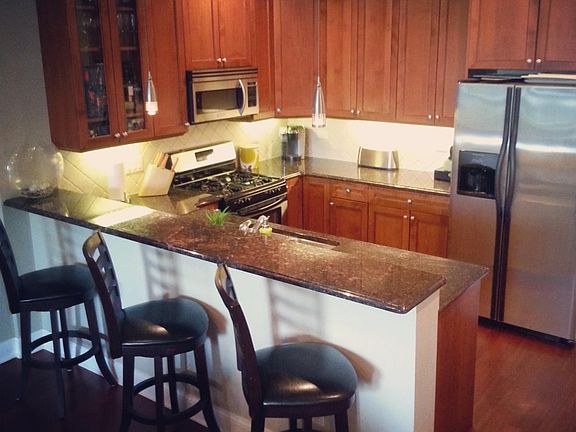 5th image of 4347 N Lincoln Ave