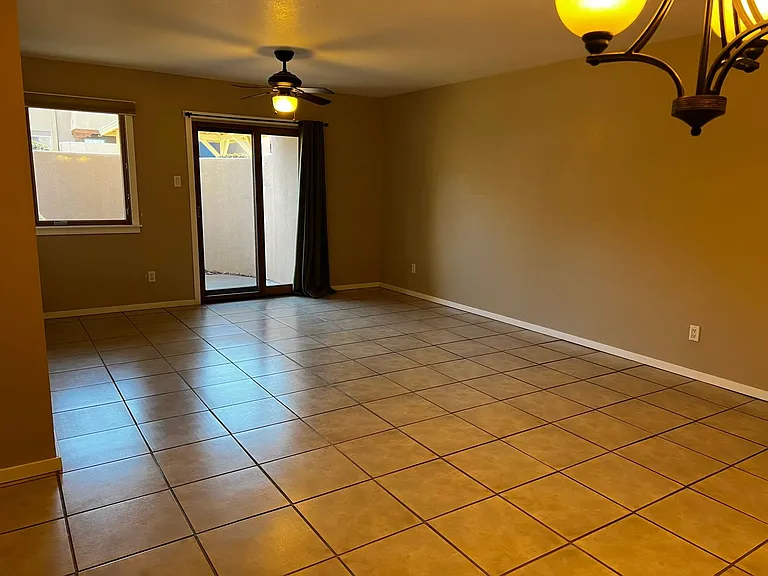 601 W San Mateo Rd #60 — Photo 3