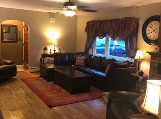 129 W Moorestown Rd, Wind Gap, PA 18091