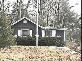 19 Sanford Ave, North Kingstown, RI 02852