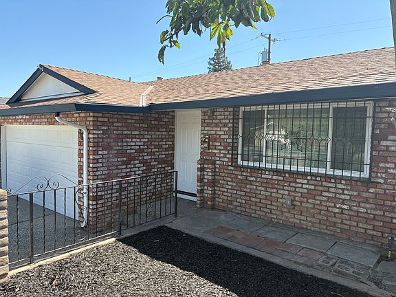 3rd image of 398 Ezie St