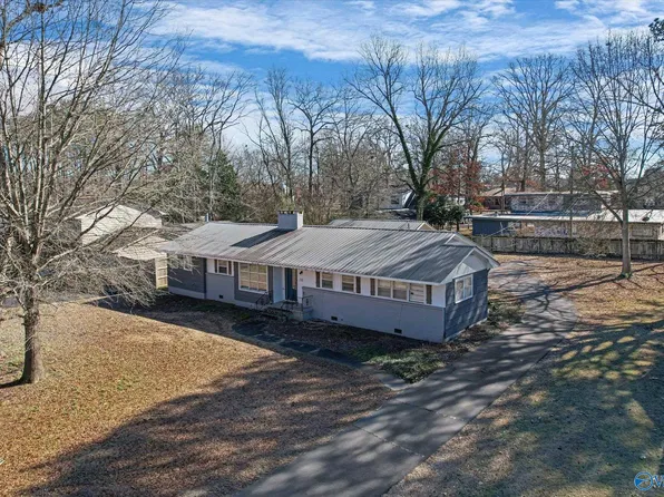 210 Woodley Ter, Boaz, AL 35957