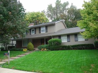 220 Knox Dr, West Lafayette, IN 47906