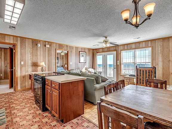 5th image of 611 South Waccamaw Dr. #The Getaway